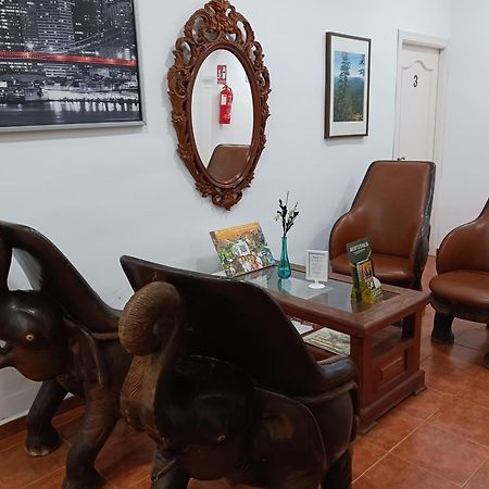 Hotel Manantiales Торемолинос Екстериор снимка