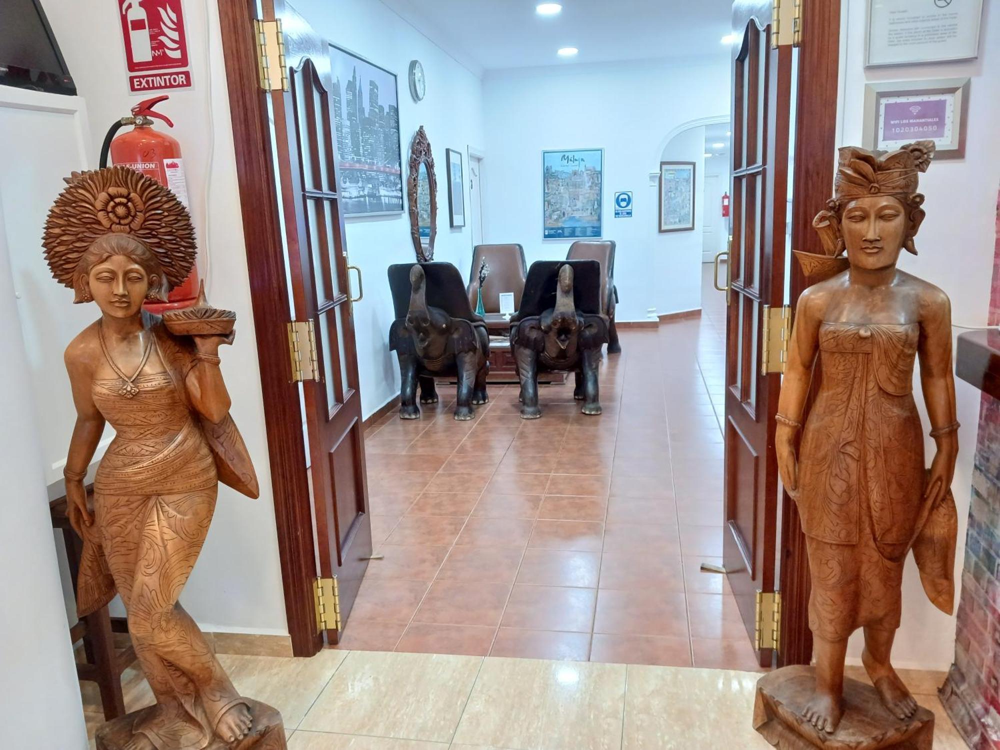 Hotel Manantiales Торемолинос Екстериор снимка