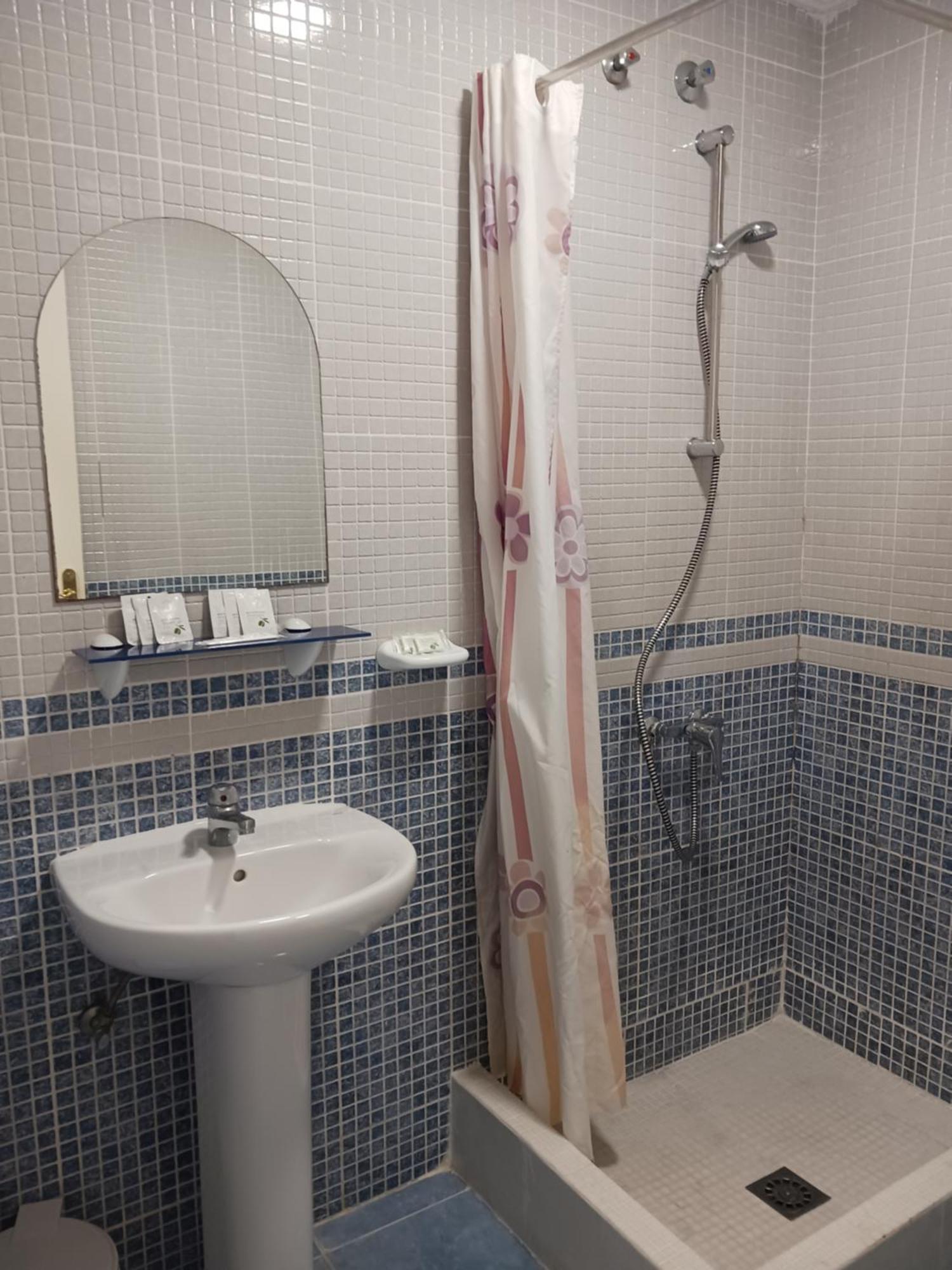 Hotel Manantiales Торемолинос Екстериор снимка