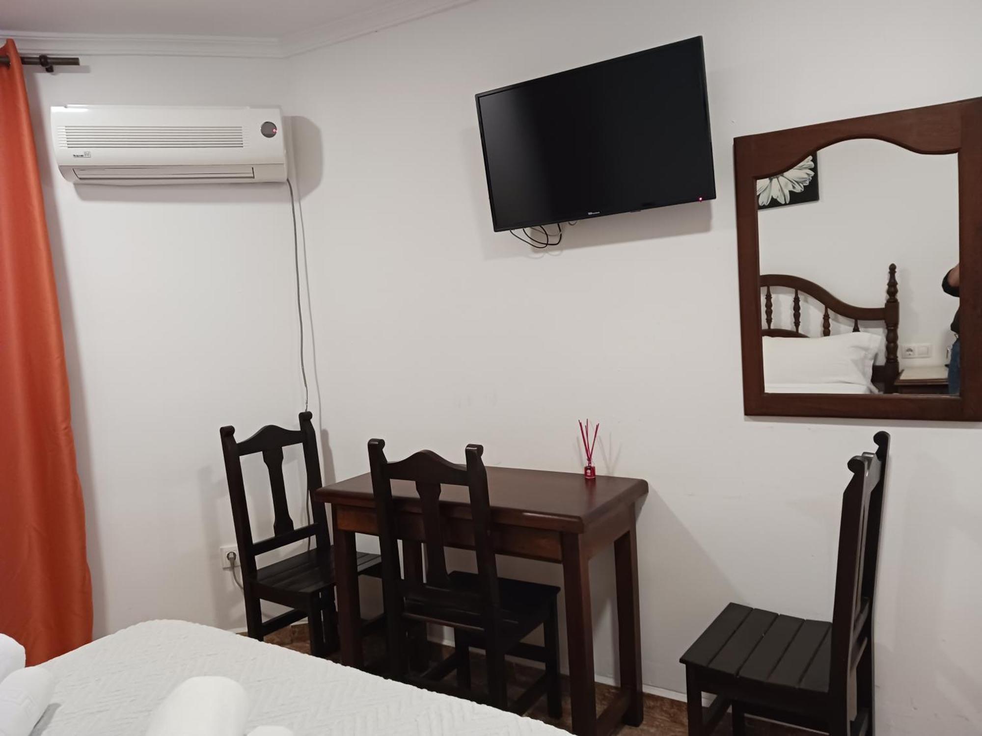 Hotel Manantiales Торемолинос Екстериор снимка