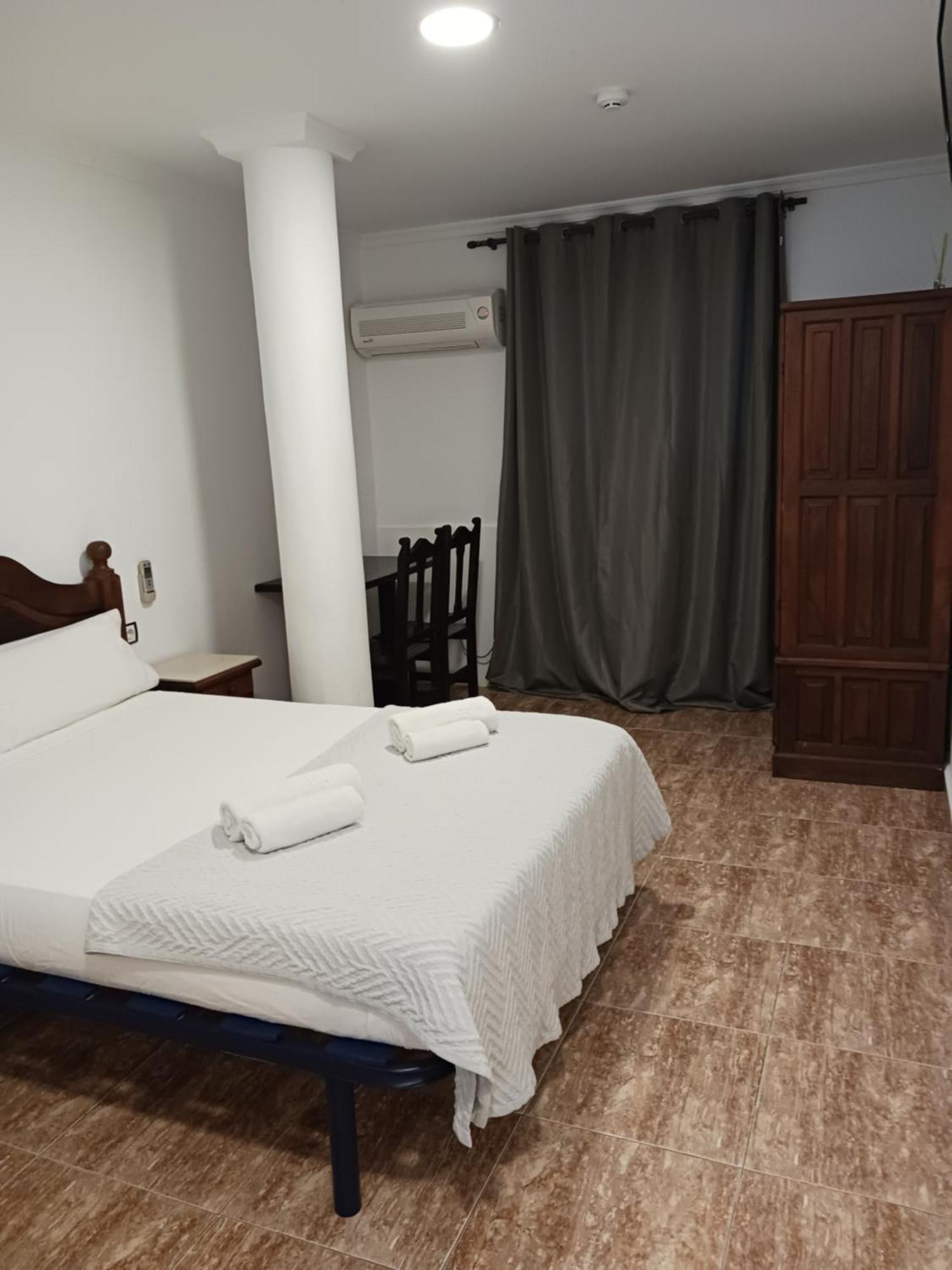 Hotel Manantiales Торемолинос Екстериор снимка